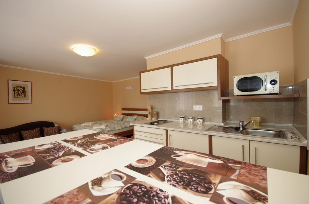 Gyulai Brill Apartman Exterior foto